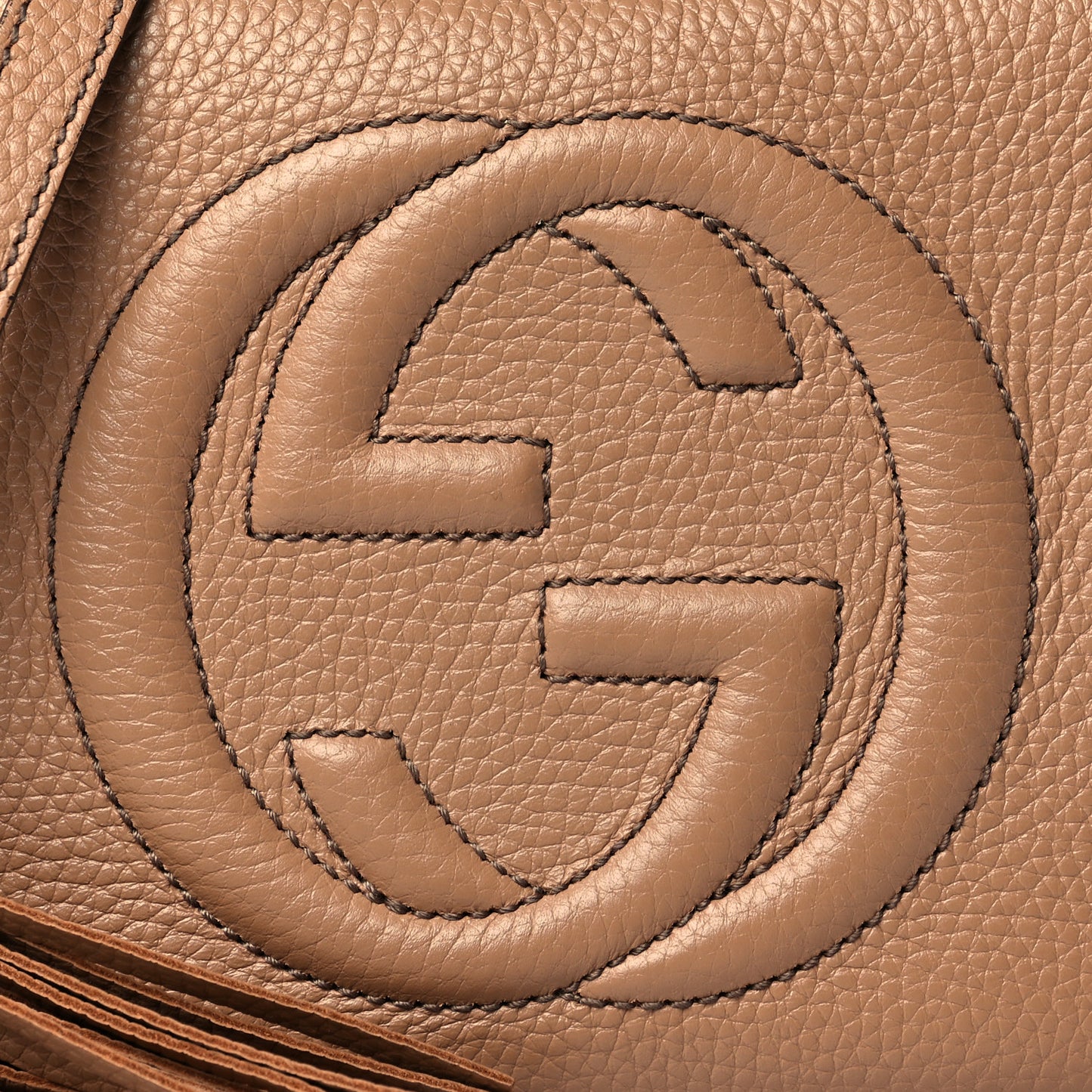 Pebbled Calfskin Small Soho Disco Bag Camelia