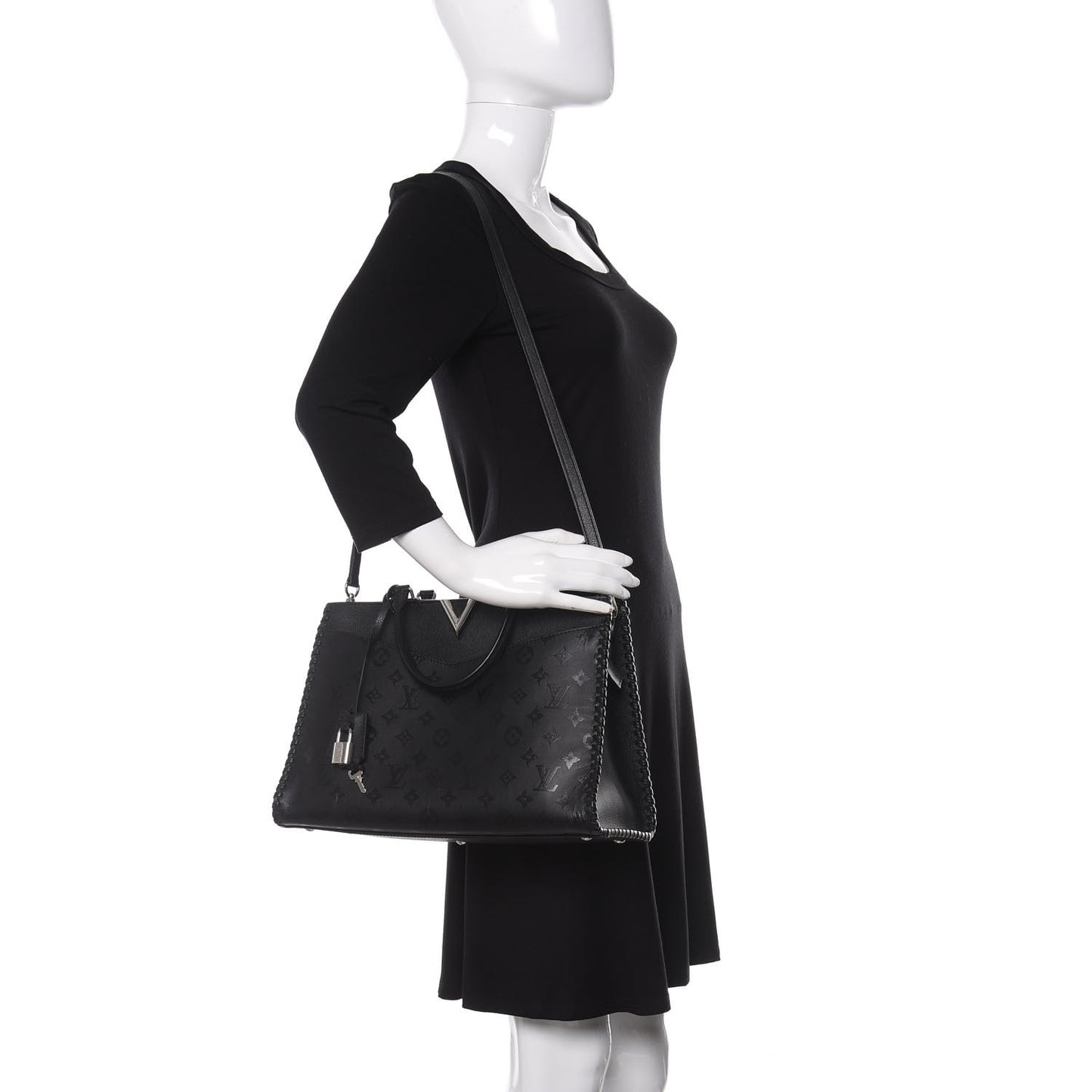 Monogram Cuir Plume Very Zipped Tote Black