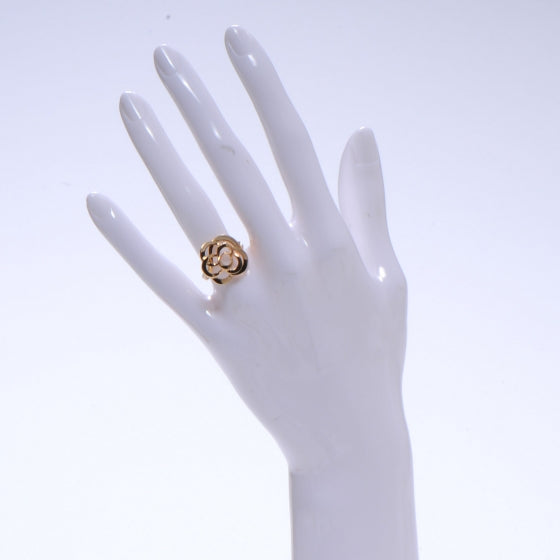 18K Gold Profil de Camellia Ring 6