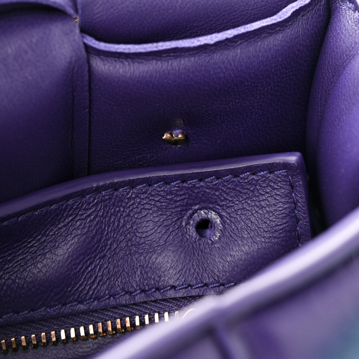 Lambskin Maxi Intreccio Padded Chain Cassette Crossbody Bag Unicorn