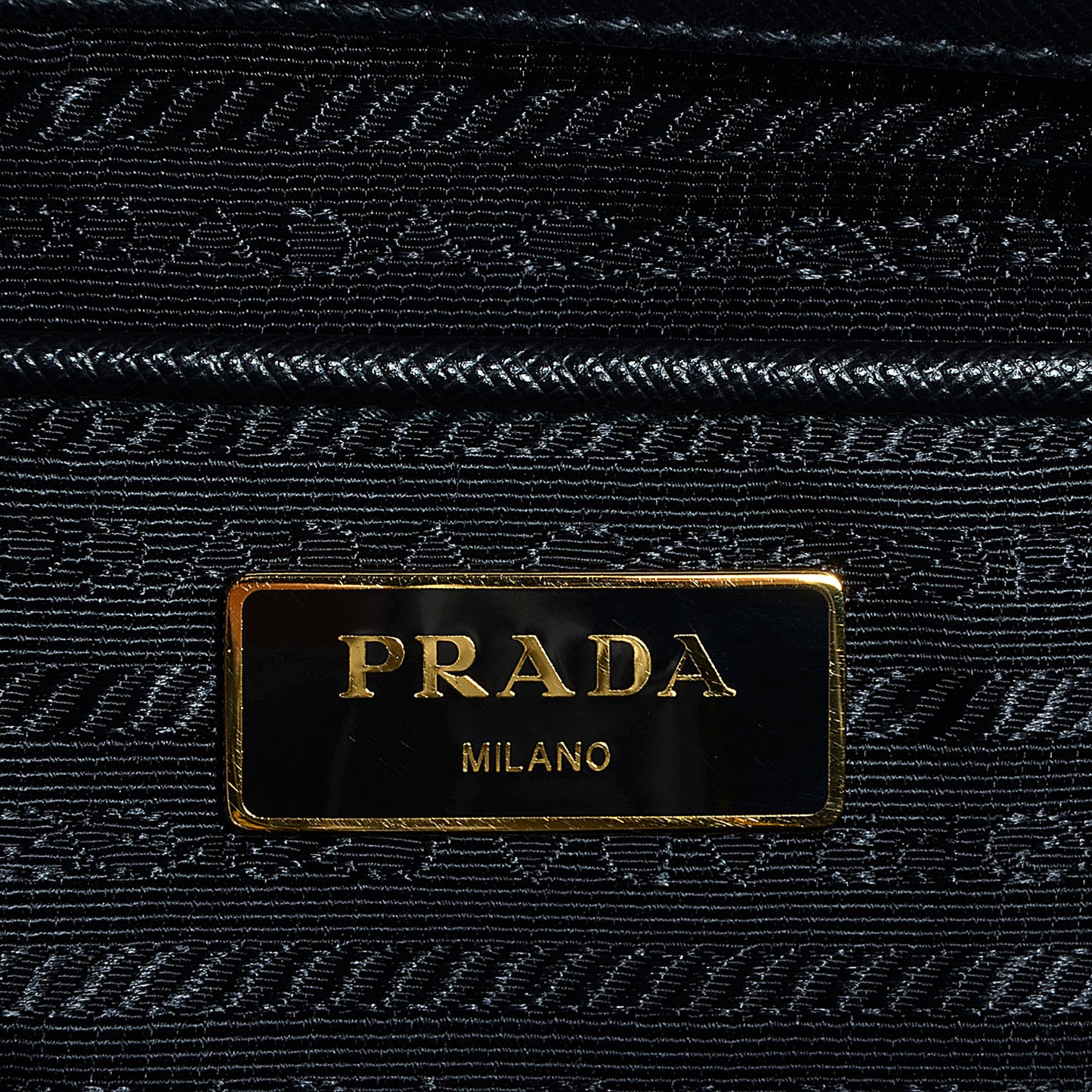 Saffiano Lux Large Double Zip Tote Nero Black