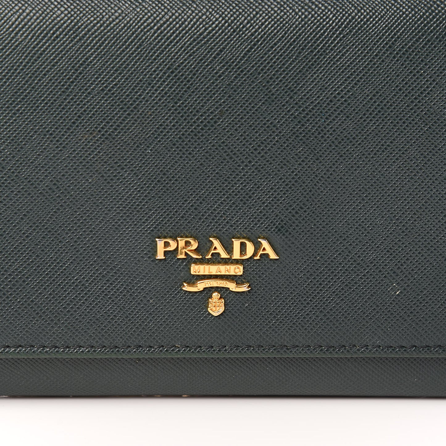 Saffiano Metal Oro Chain Wallet Smeraldo