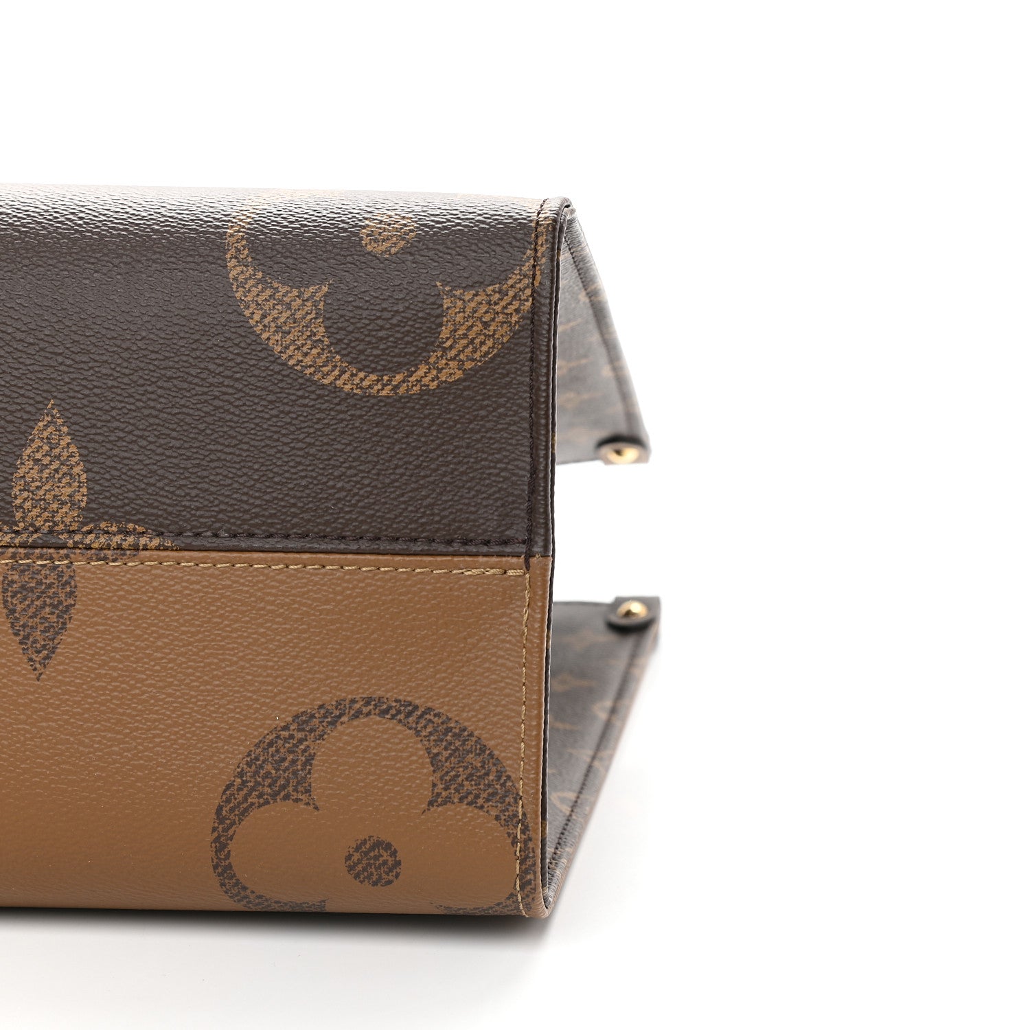 Louis Vuitton Reverse Monogram Giant Onthego MM 8 of 8