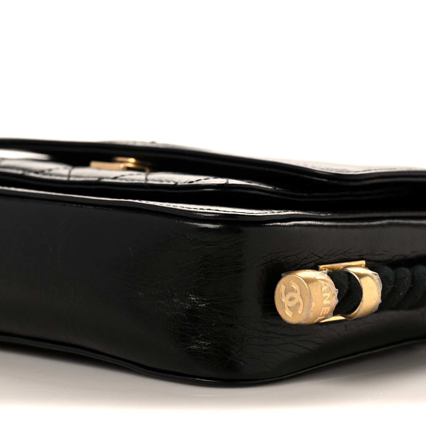 Crumpled Calfskin En Vogue Rope Flap Black