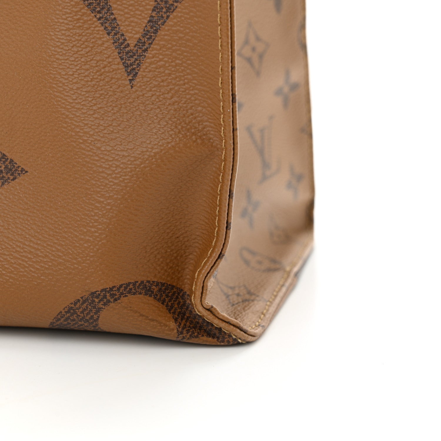 Louis Vuitton Reverse Monogram Giant Onthego MM 16 of 22