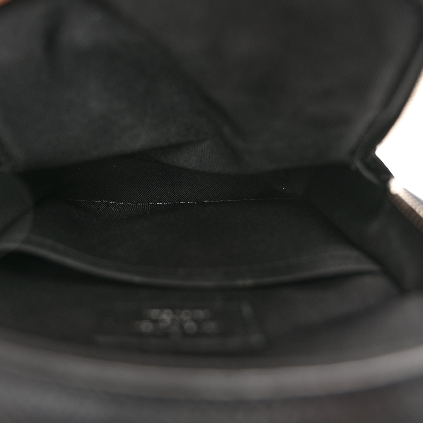 Taigarama Outdoor Slingbag Black