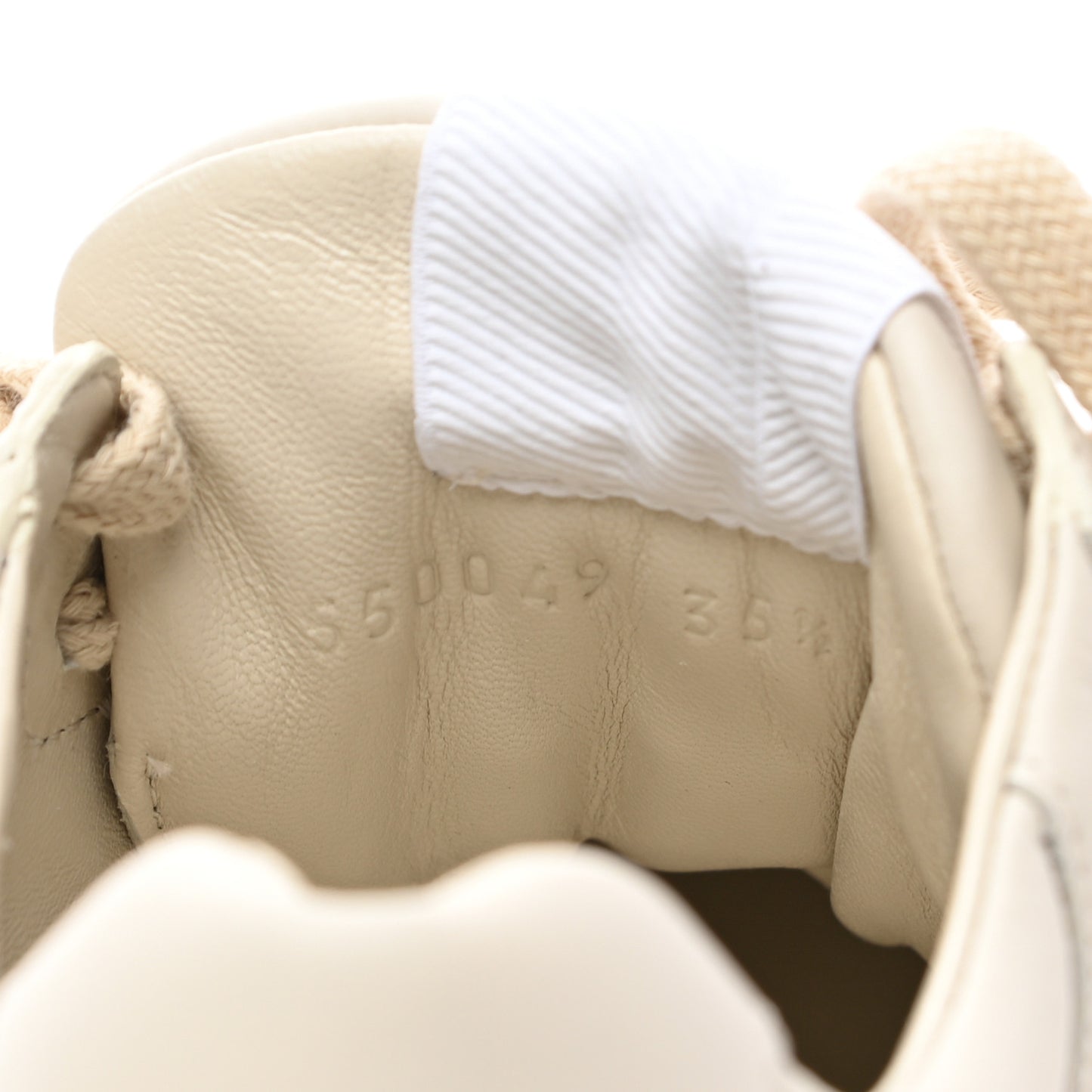 Calfskin Interlocking G Heart Rhyton Sneakers 35.5 Mystic White