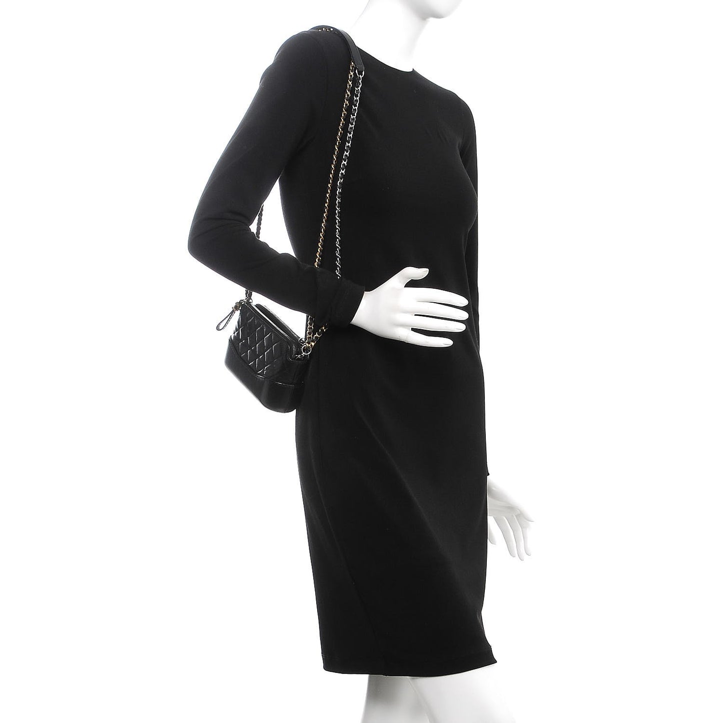 Aged Calfskin Quilted Small Gabrielle Clutch With Chain Black