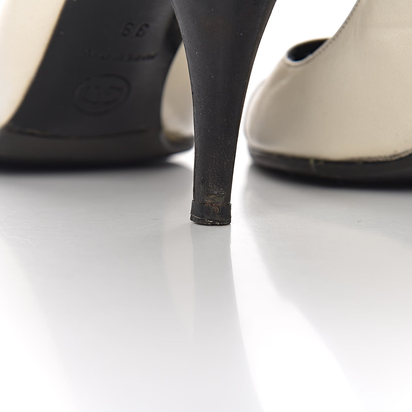 Lambskin Cap Toe Pumps 38 White Black