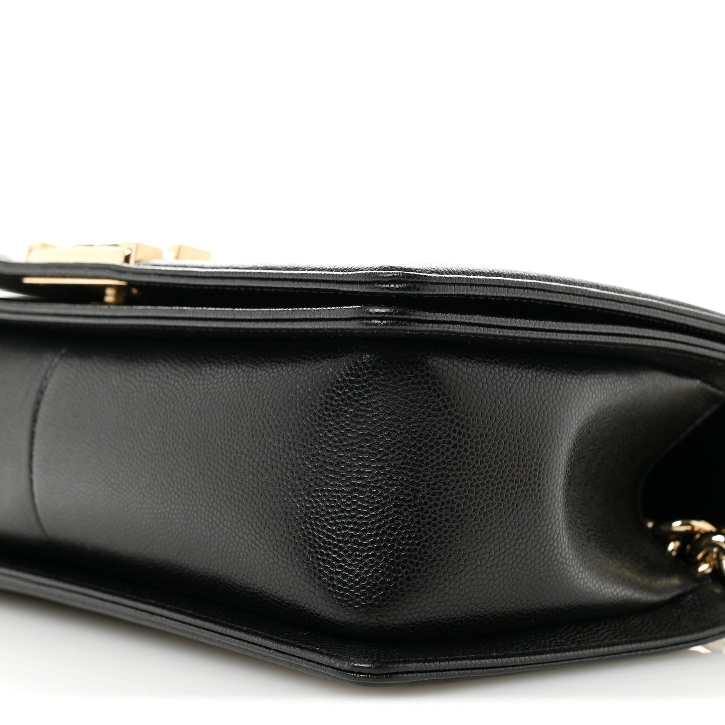 Caviar Chevron Quilted Medium Boy Flap Black