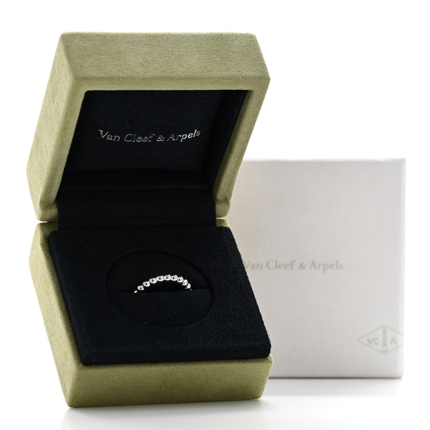 18K White Gold Medium Perlee Ring 52 6