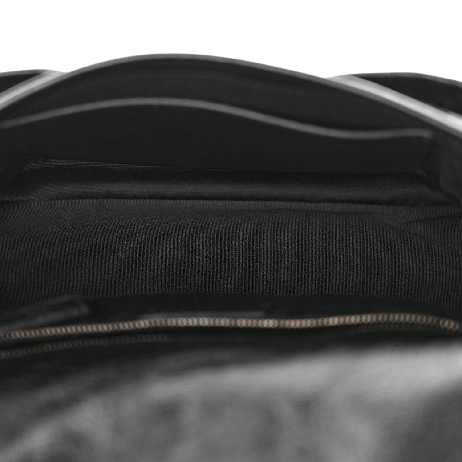 Saint Laurent Crinkled Calfskin Matelasse Monogram Medium Niki Chain Satchel Black 5 of 10