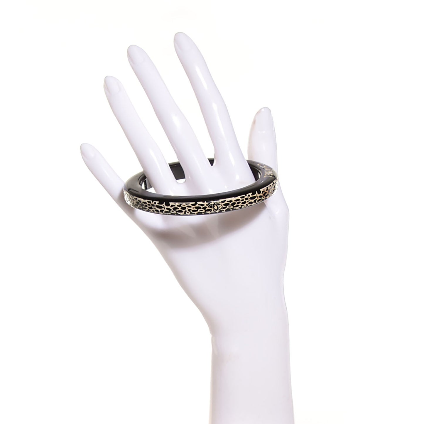 Laser Etched Floral Resin Narrow Bangle Black