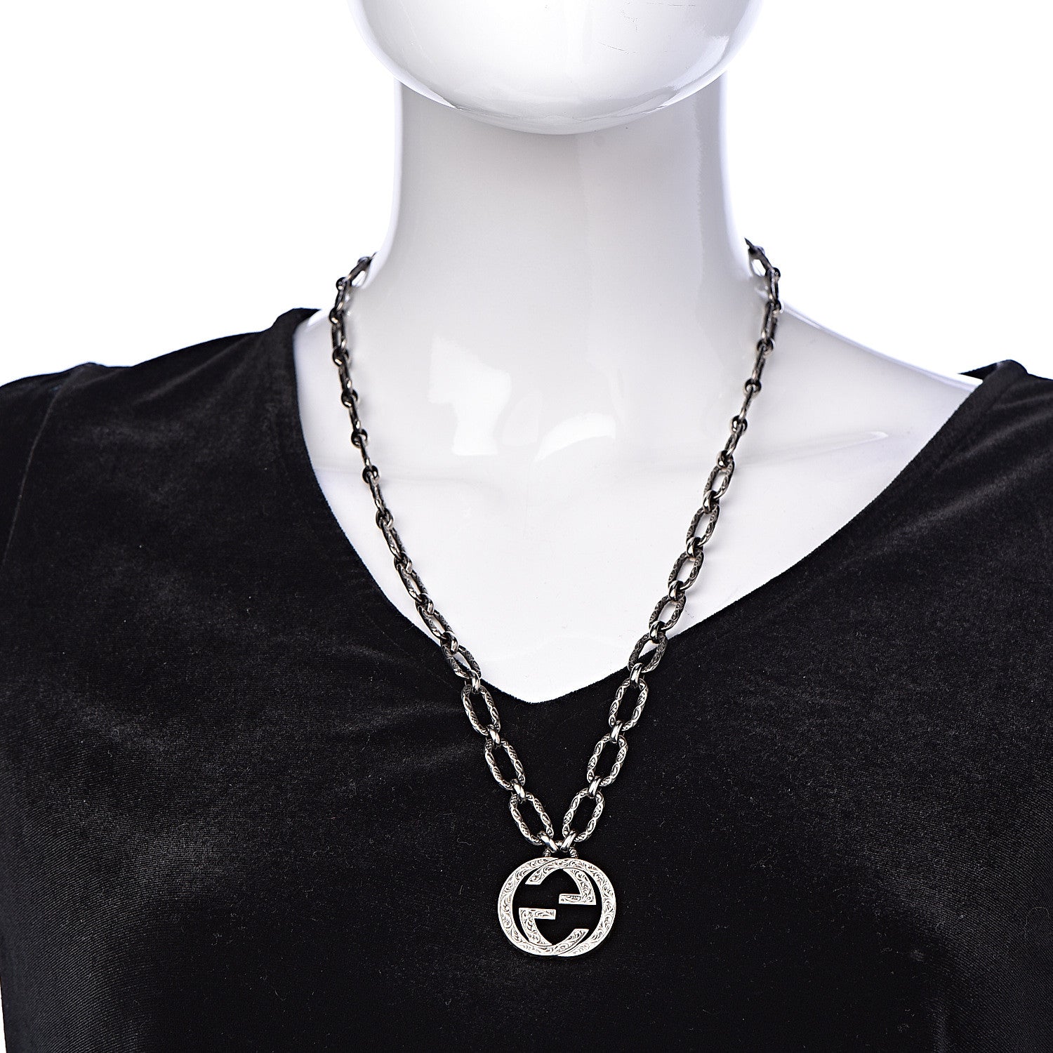 Gucci Sterling Silver Textured Interlocking G Pendant Necklace 2 of 7