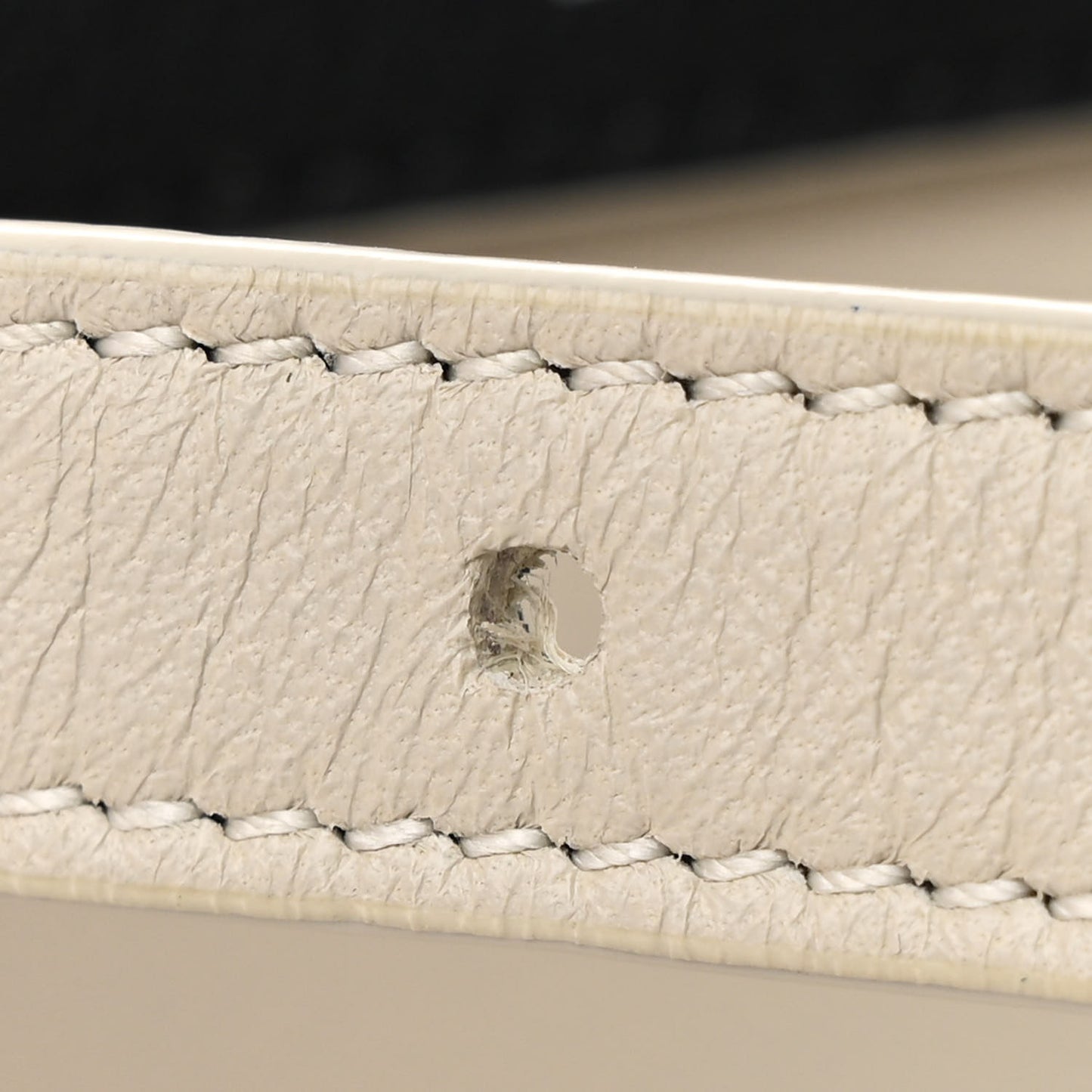 Lambskin Matelasse Vicky Monogram Belt Bag Crema Soft