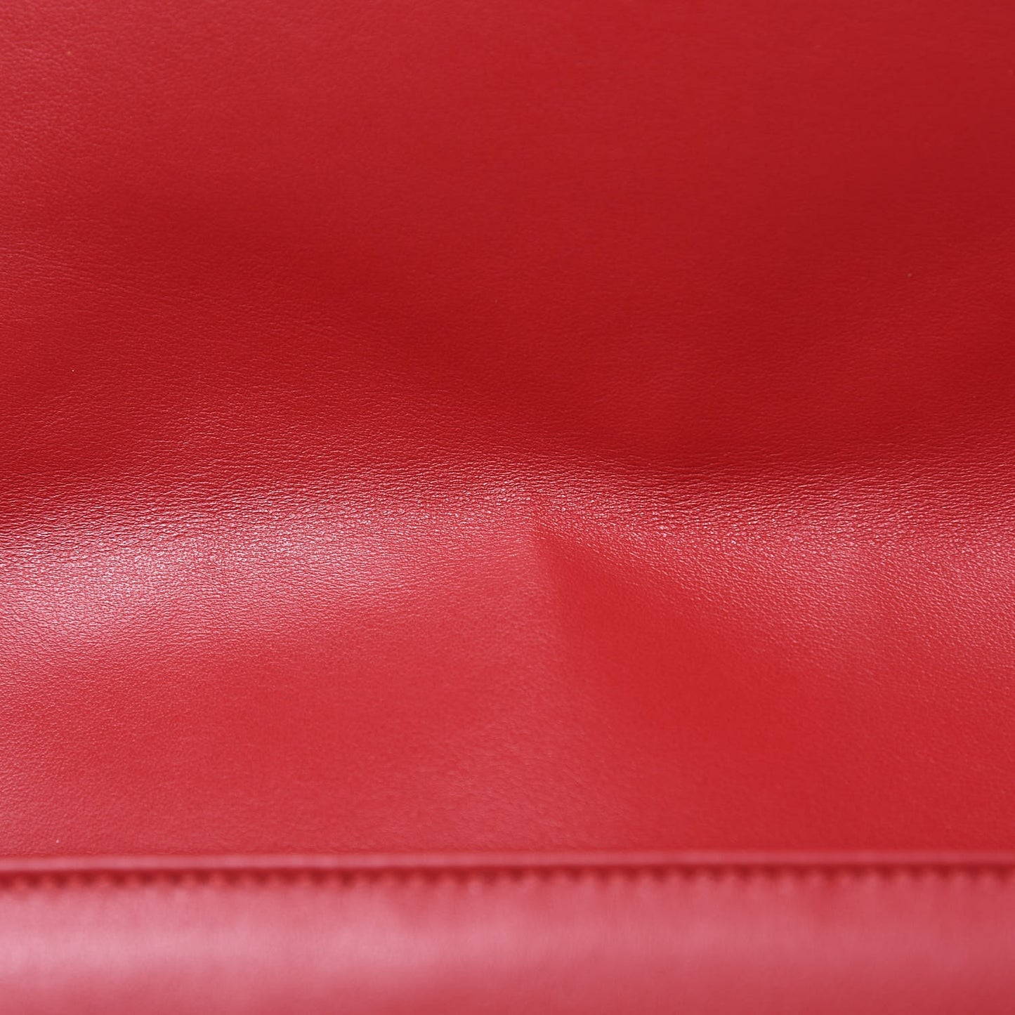 Calfskin Matelasse Large GG Marmont Shoulder Bag Hibiscus Red
