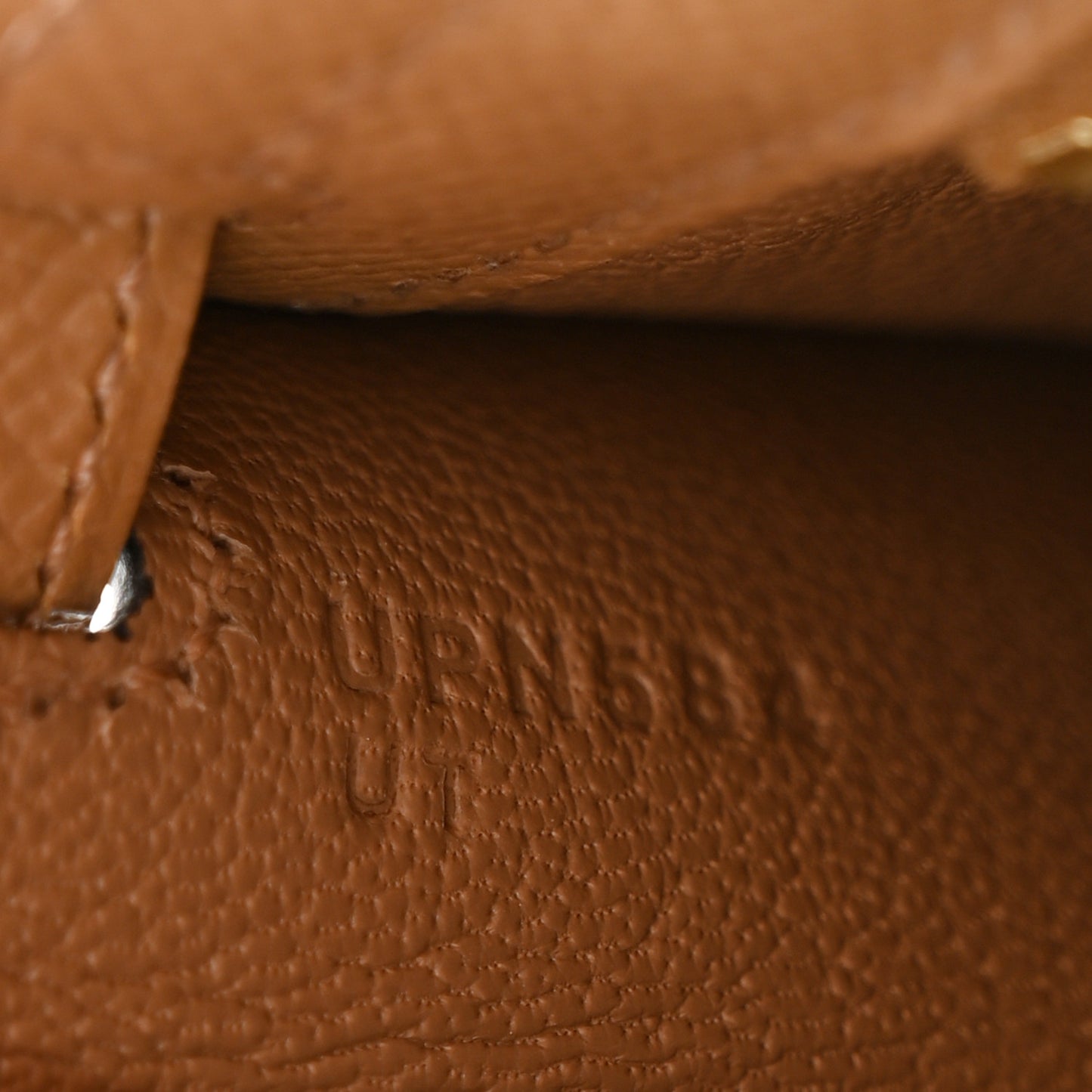 Epsom Kelly Sellier 25 Chai