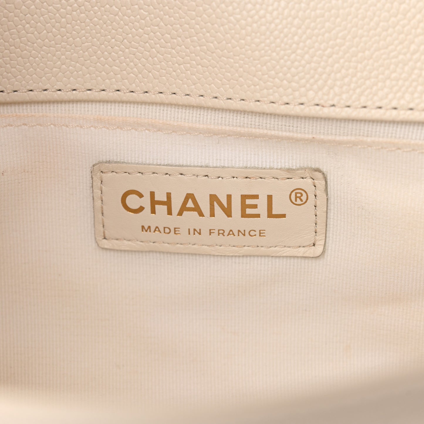 Caviar Chevron Quilted Medium Boy Flap White