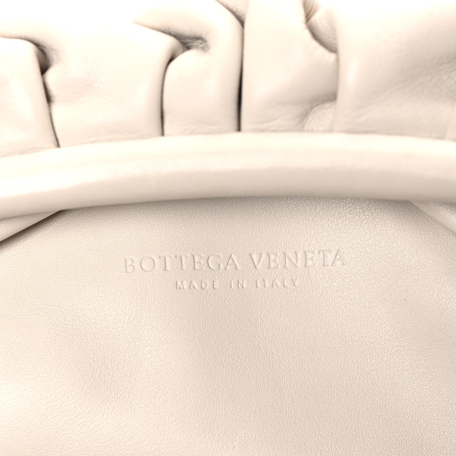 Bottega Veneta Smooth Butter Calf The Pouch Oversized Clutch Plaster 6 of 11