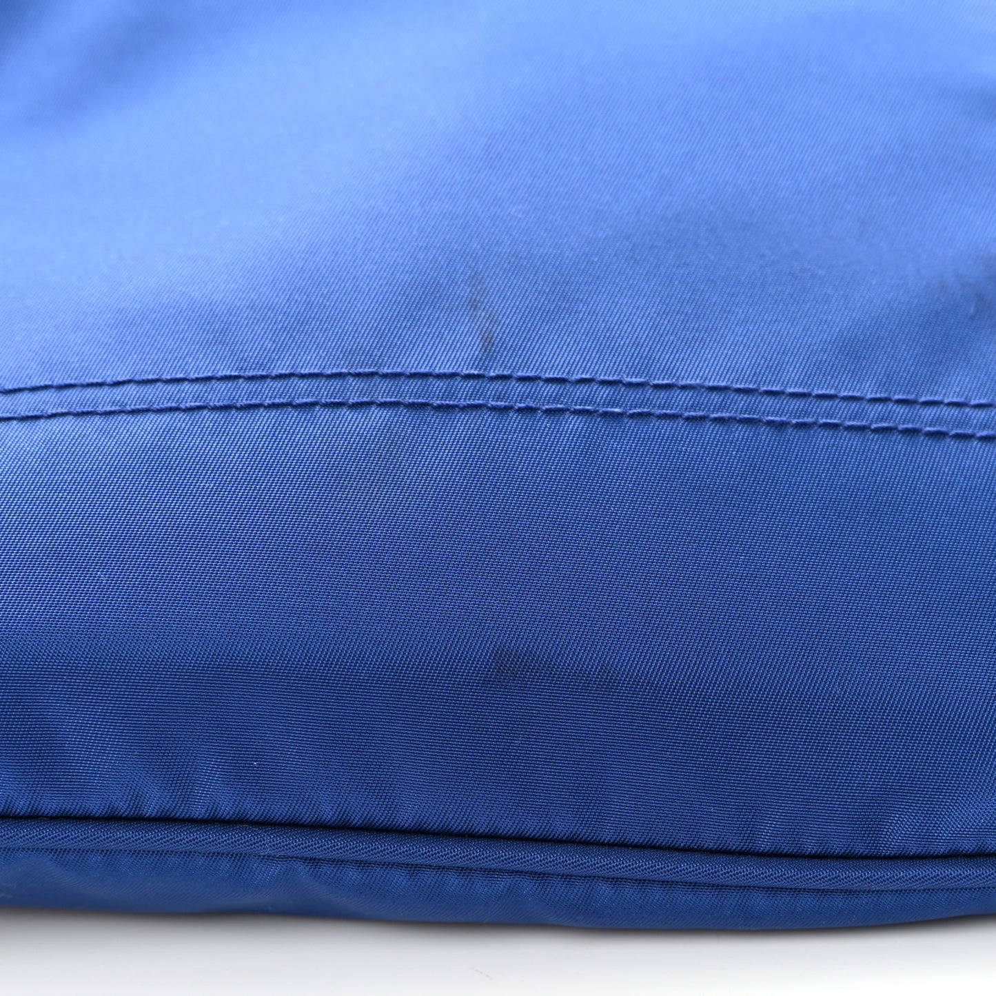 Tessuto Nylon Saffiano Flat Messenger Bag Bluette