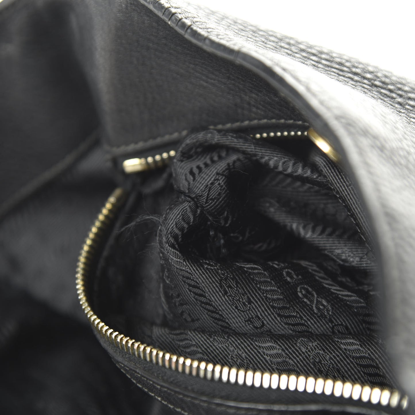 Vitello Daino Side Pocket Tote Black