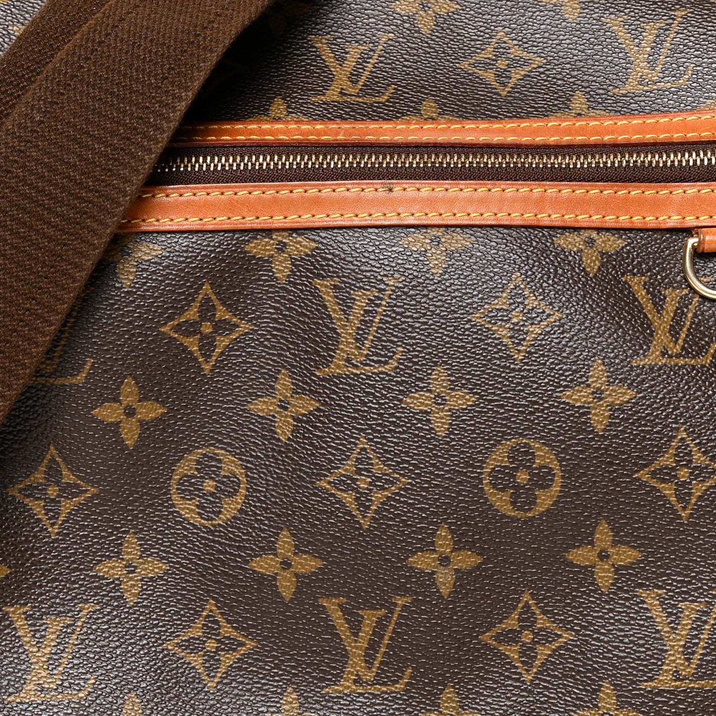 Monogram Bosphore PM Messenger