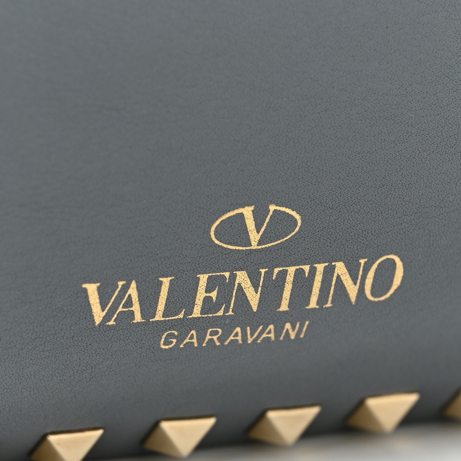 Valentino Garavani Vitello Medium Rockstud Tote London Stone 20 of 23