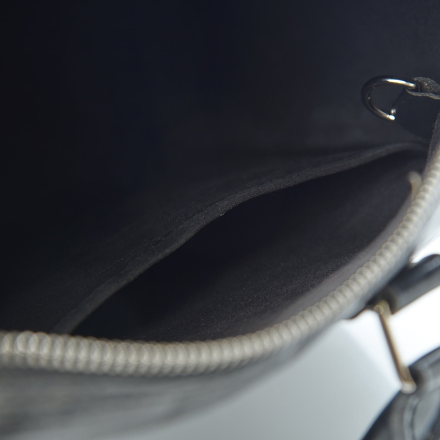 Louis Vuitton Epi Speedy 35 Black 10 of 30
