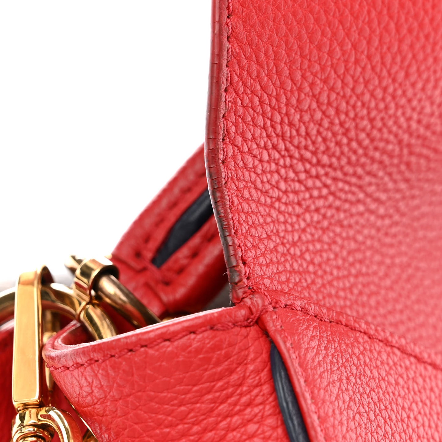 Grained Calfskin Monogram Double V Rubis