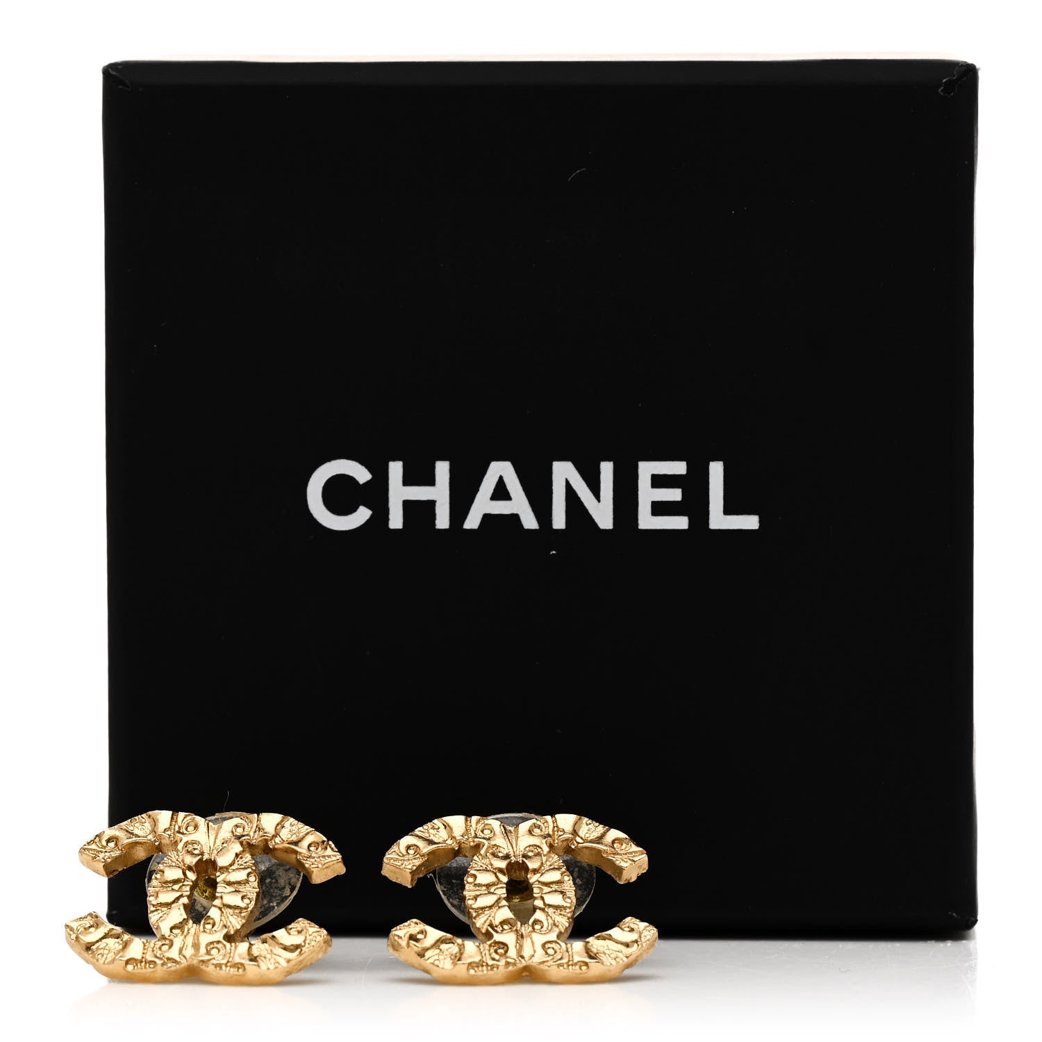 Chanel Metal Textured CC Earrings Gold 5 of 5