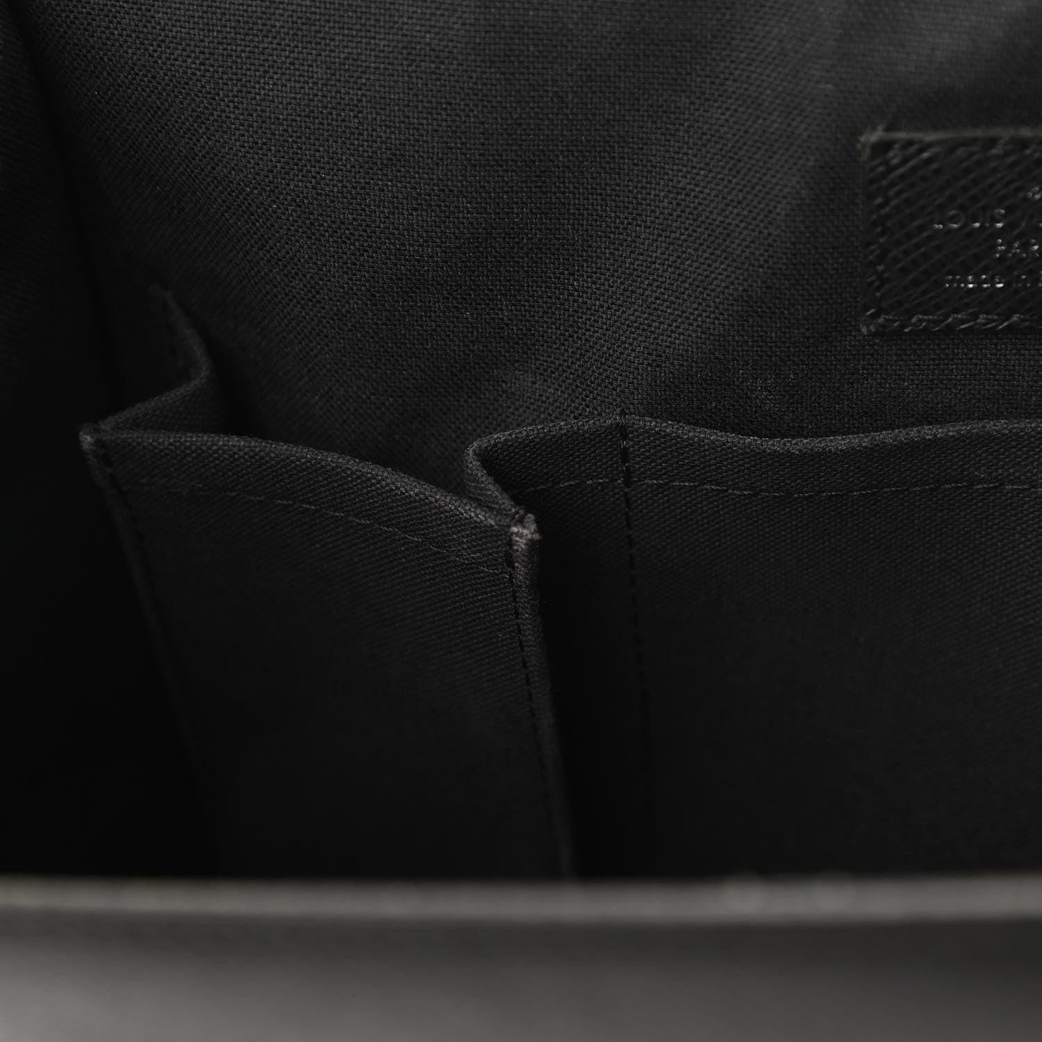 Louis Vuitton Taiga Andrei Ardoise 10 of 14