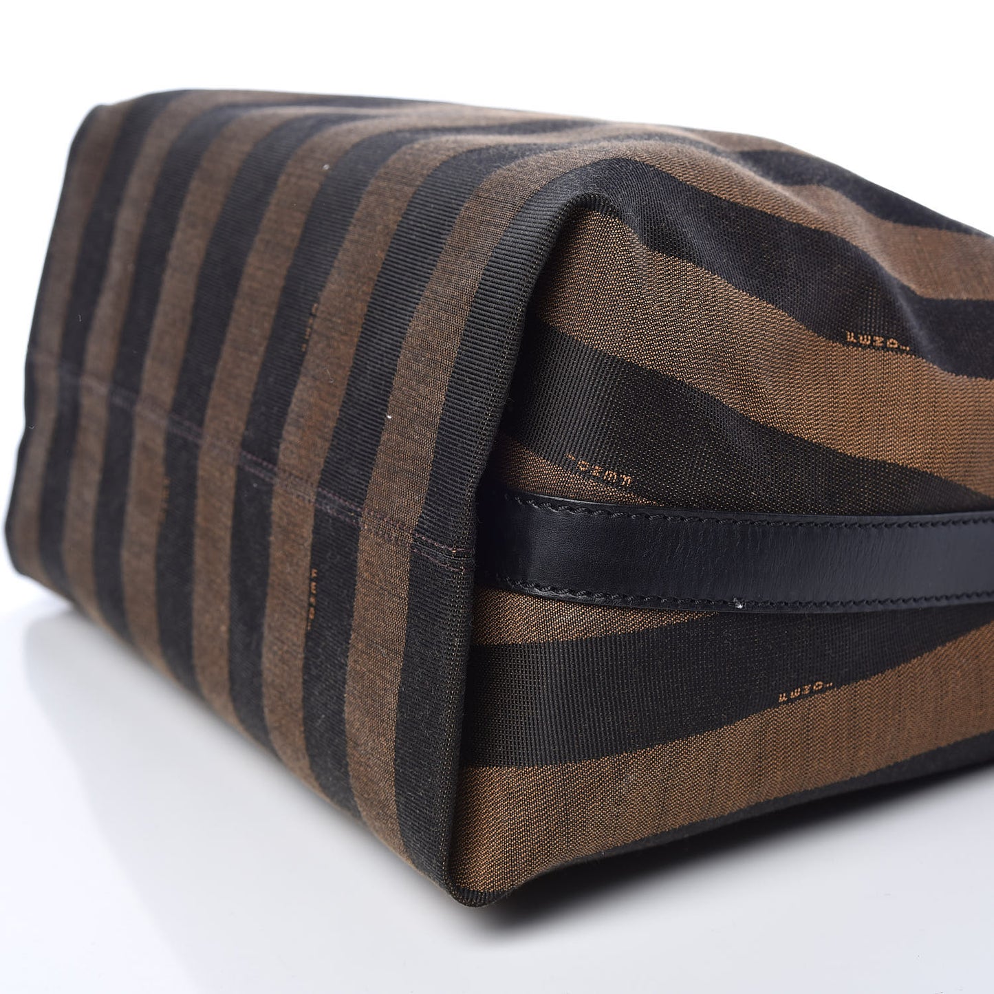 Pequin Cuoio Vegetale Large Hobo Tobacco Rosso Black