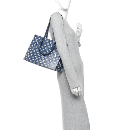 Louis Vuitton Monogram Jacquard Denim Onthego MM Bleu 2 of 9
