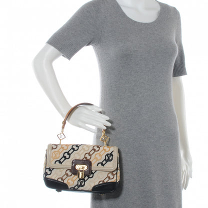 Louis Vuitton Velvet Chain Pochette Rabat 2 of 7