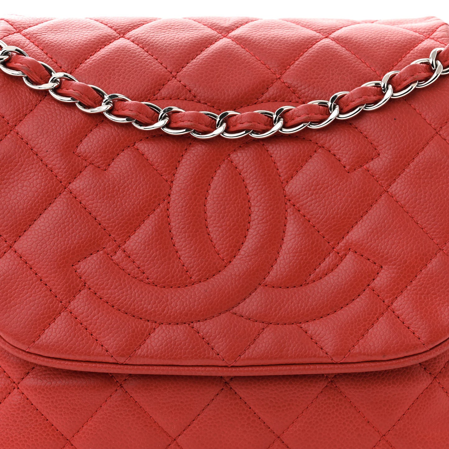 Caviar Quilted Timeless Accordion Flap Red