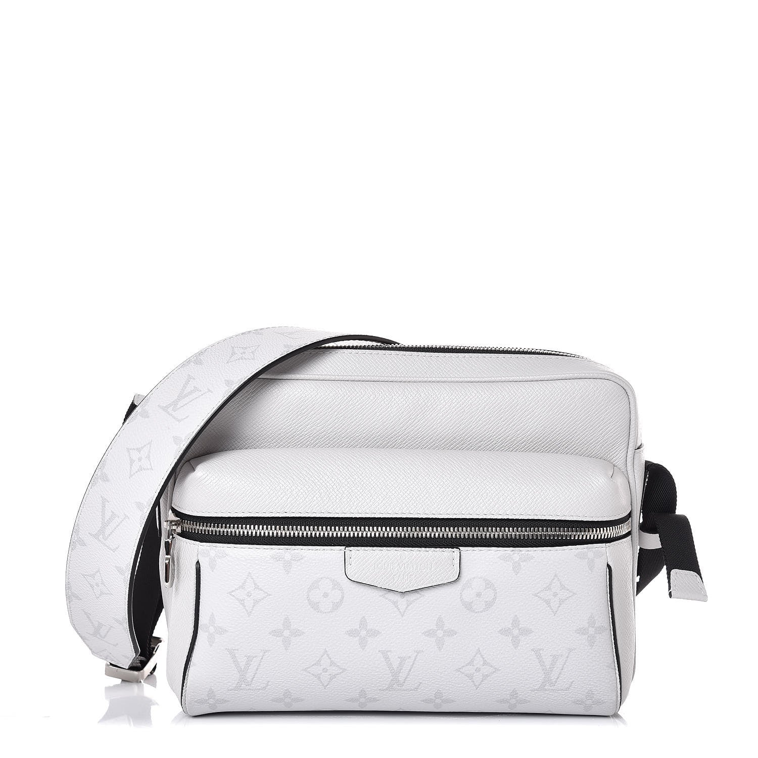 Louis Vuitton Taigarama Outdoor Messenger Antartica 1 of 6