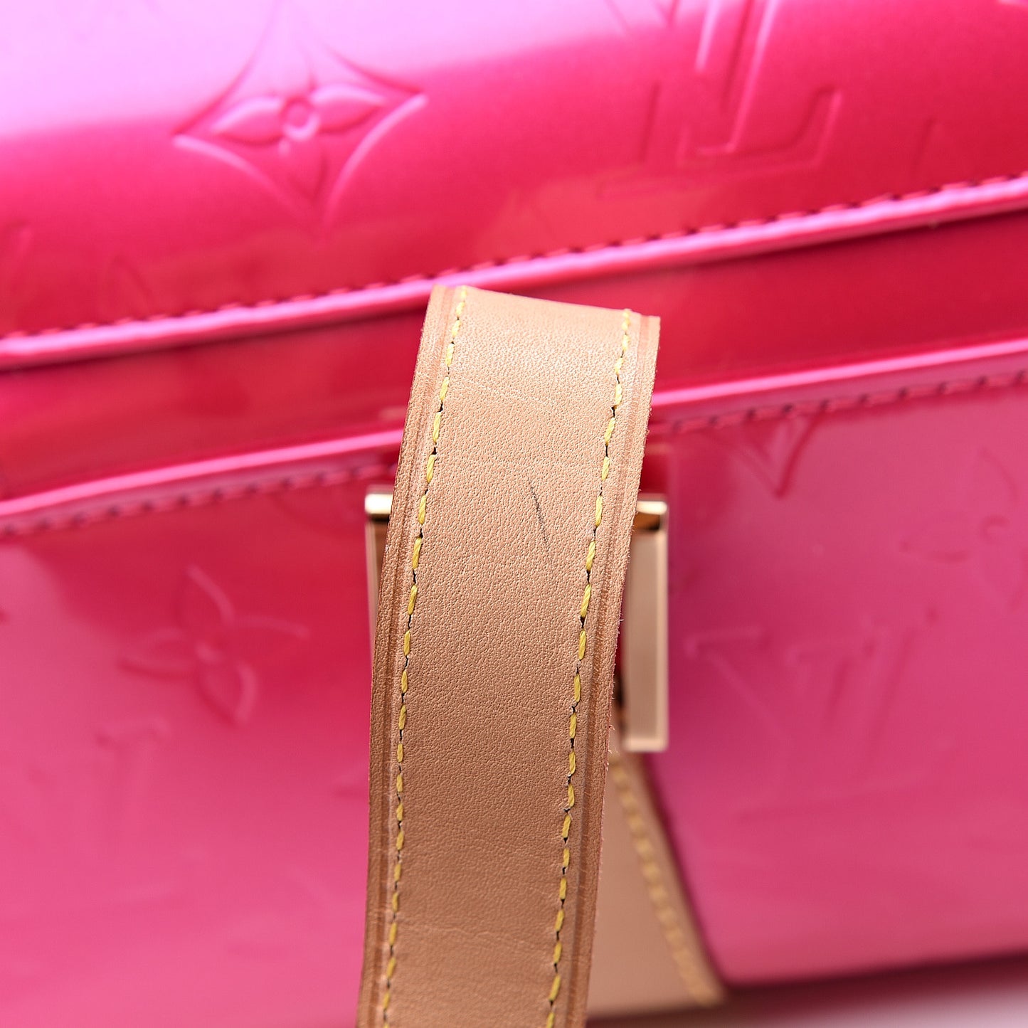 Vernis Sullivan Horizontal GM Fuchsia