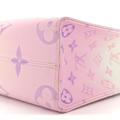 Louis Vuitton Monogram Giant Spring In The City Onthego PM Sunrise Pastel 9 of 15