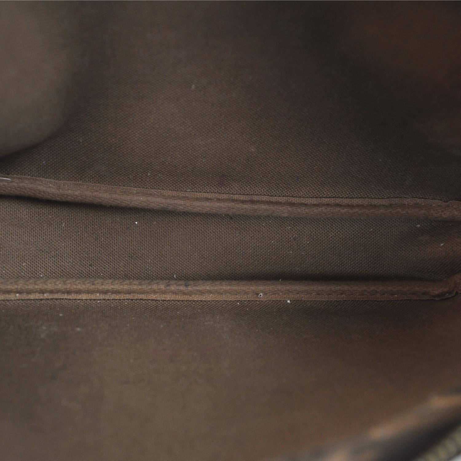 Louis Vuitton Monogram Pochette 9 of 9