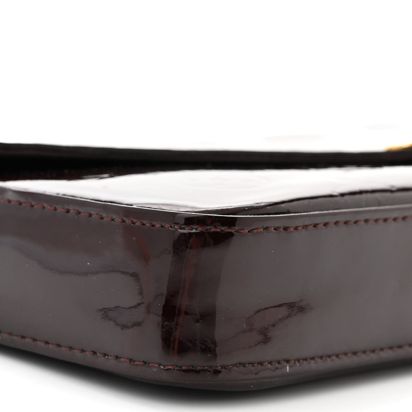 Vernis Pochette Felicie Chain Wallet Amarante