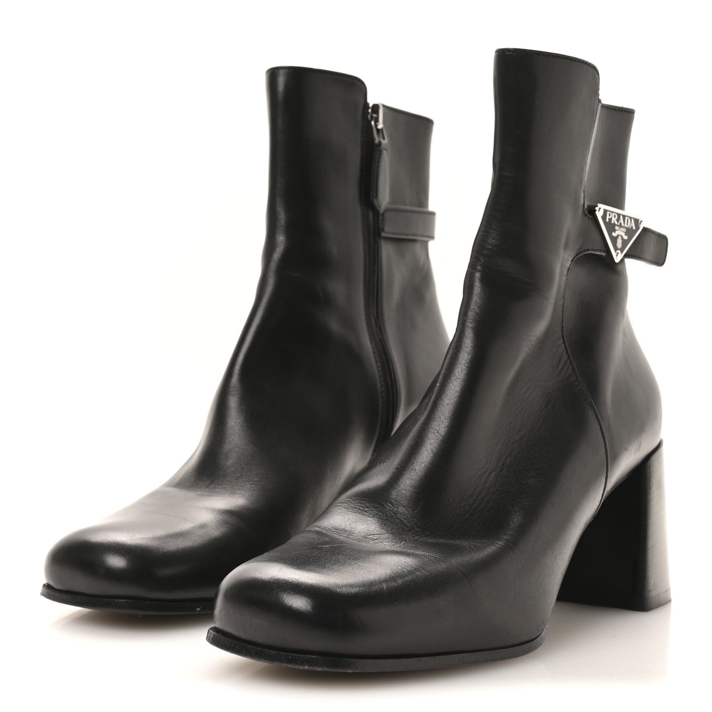 Vitello Triangle Logo Ankle Boots 38 Black