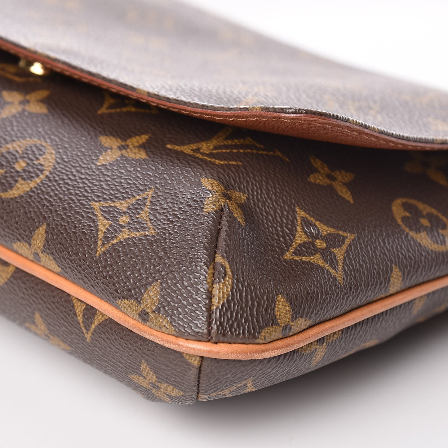 Monogram Musette Tango