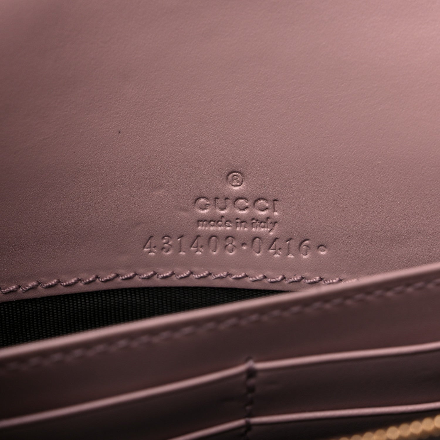 Gucci Guccissima Signature Bowy Chain Wallet Dark Cipria 6 of 10