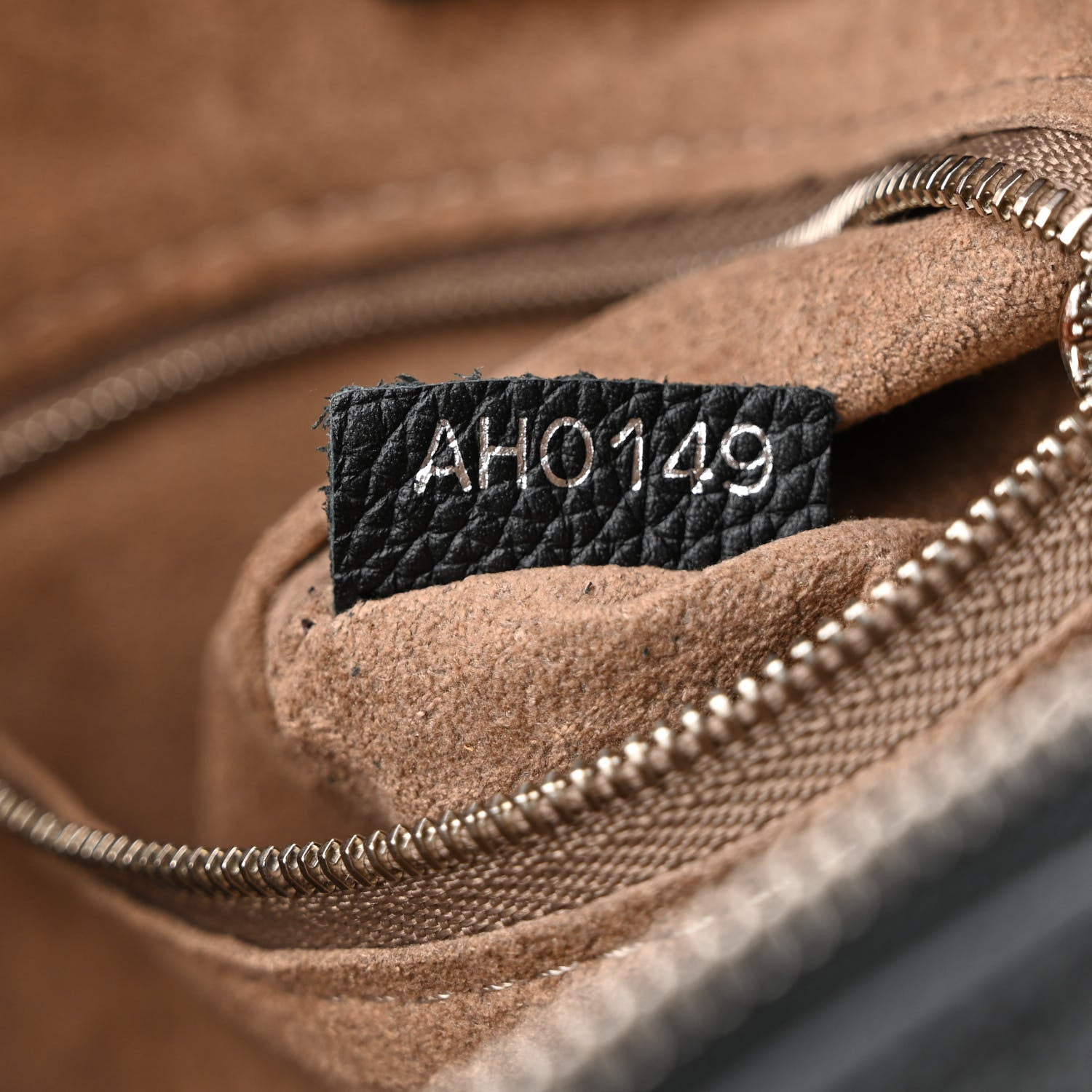 Louis Vuitton Mahina Babylone Chain BB Black 7 of 11