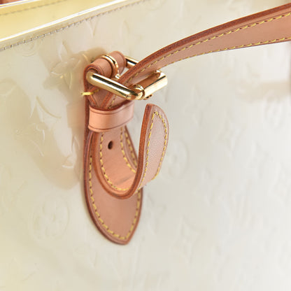 Louis Vuitton Vernis Brentwood Perle 10 of 13