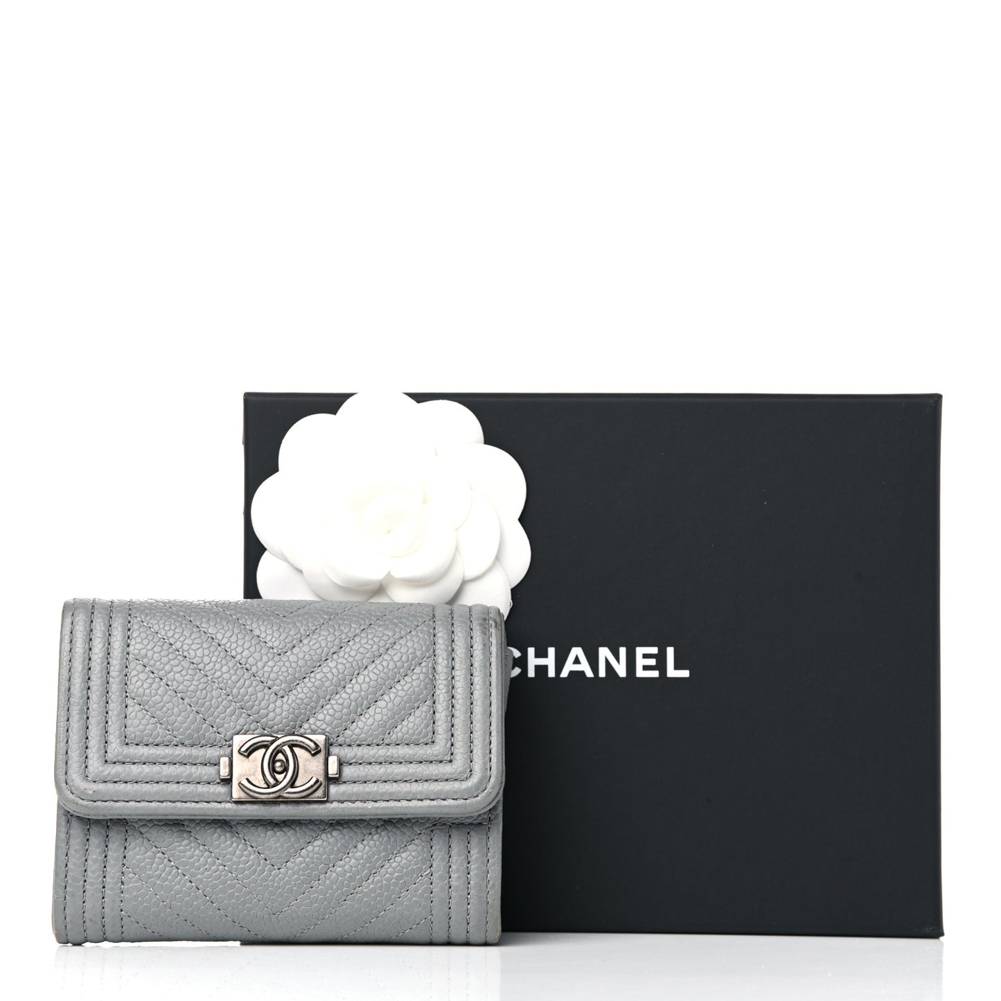 Caviar Chevron Quilted Boy Flap Card Holder Grey