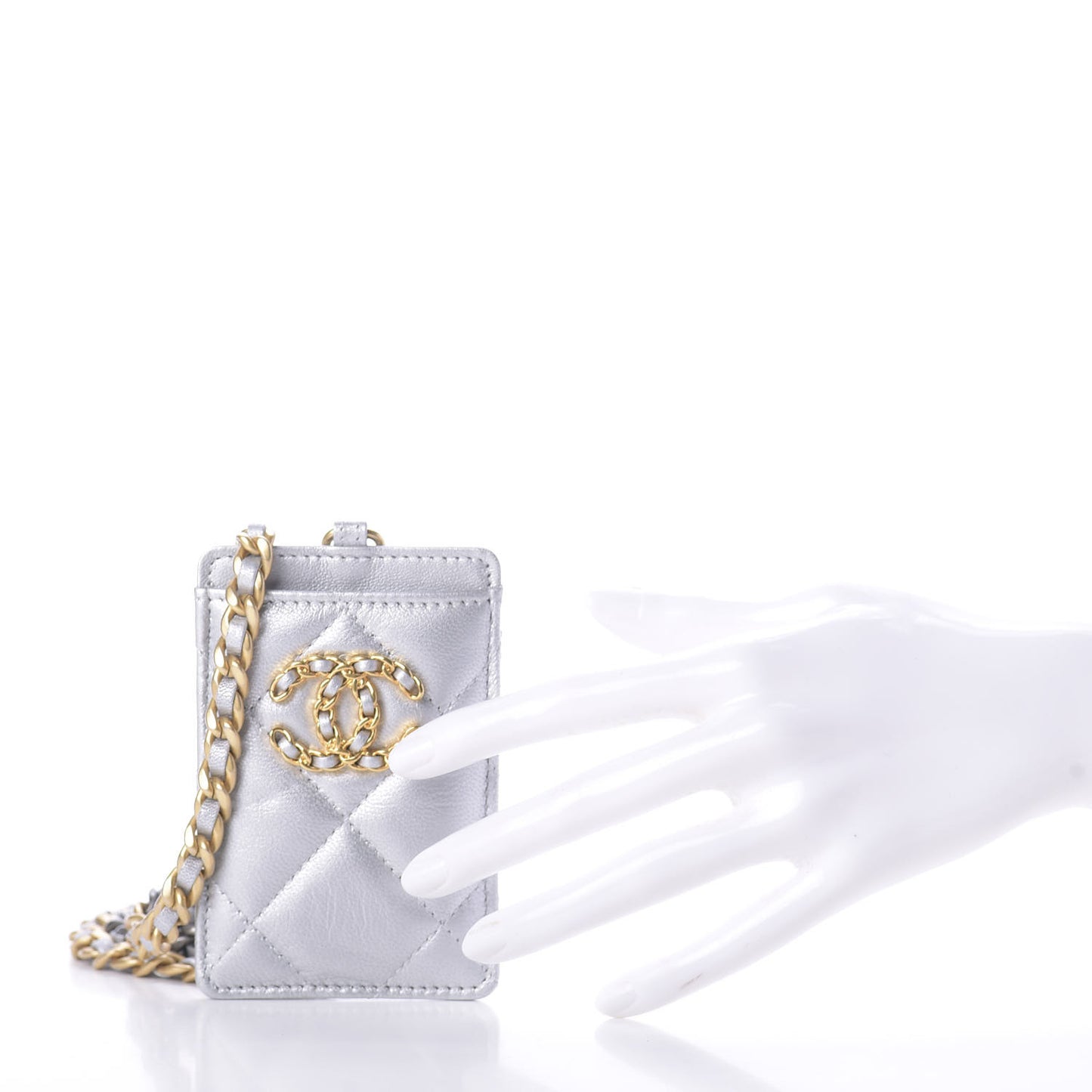 Metallic Goatskin Quilted 19 Card Holder On Chain Silver