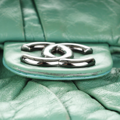 Chanel Glazed Calfskin Twisted Maxi Flap Green 8 of 9