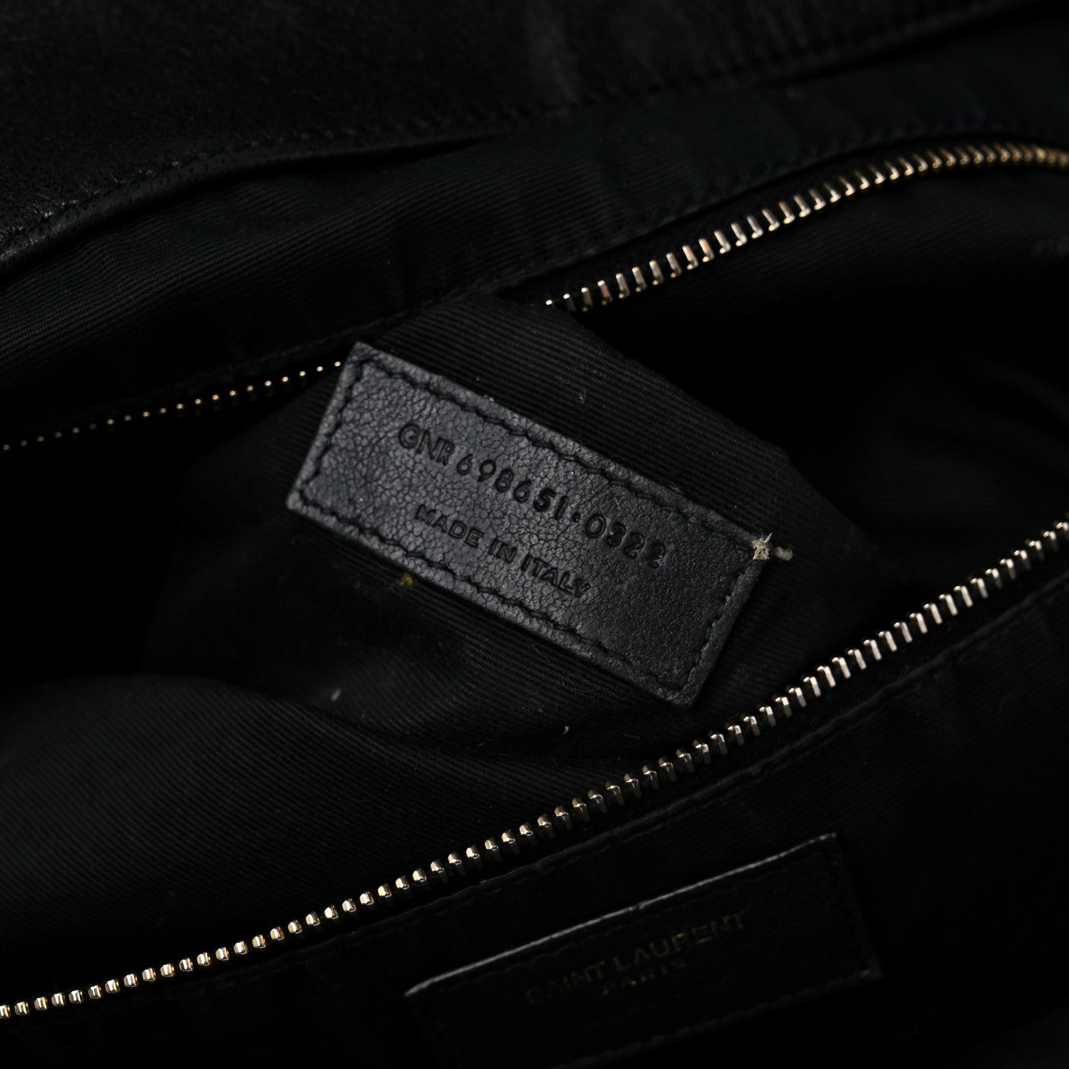 Saint Laurent Lambskin Quilted Maxi Icare Shopping Tote Black 7 of 17