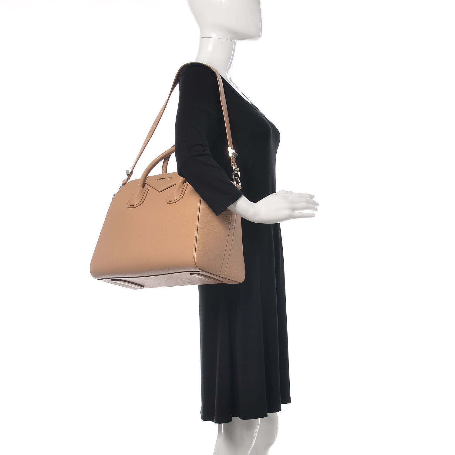 Givenchy Sugar Goatskin Medium Antigona Light Beige 3 of 15